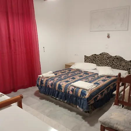 Perissa Hotel