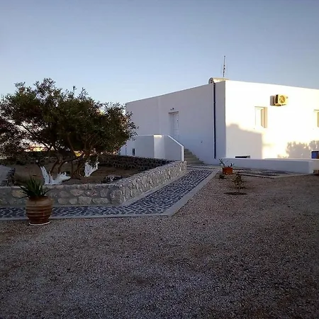 Perissa Hotel