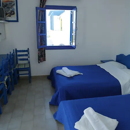Hotel Perissa 2*